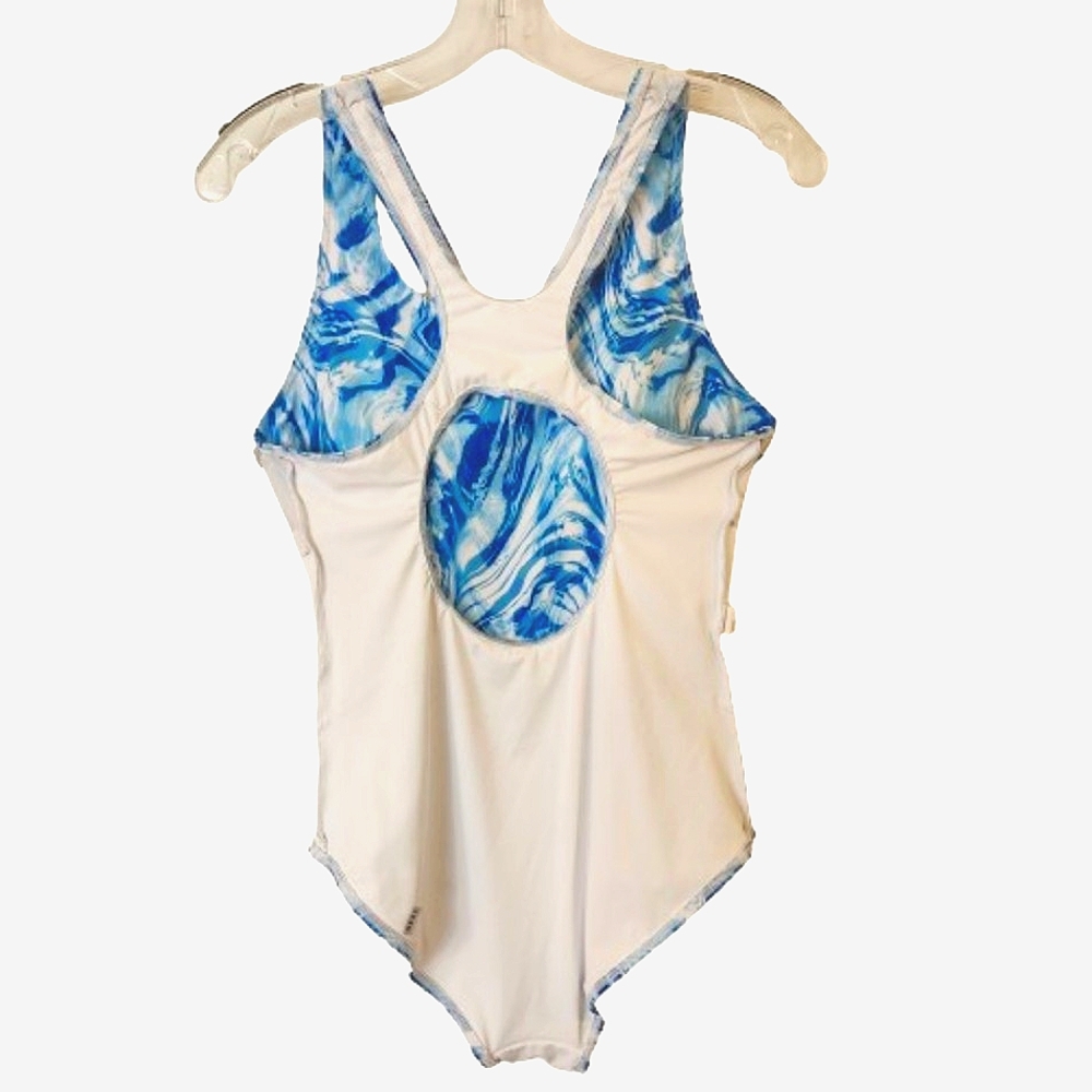 🆕️ ☆ One-Piece Racerback Swimsuit - Picture 10 of 14